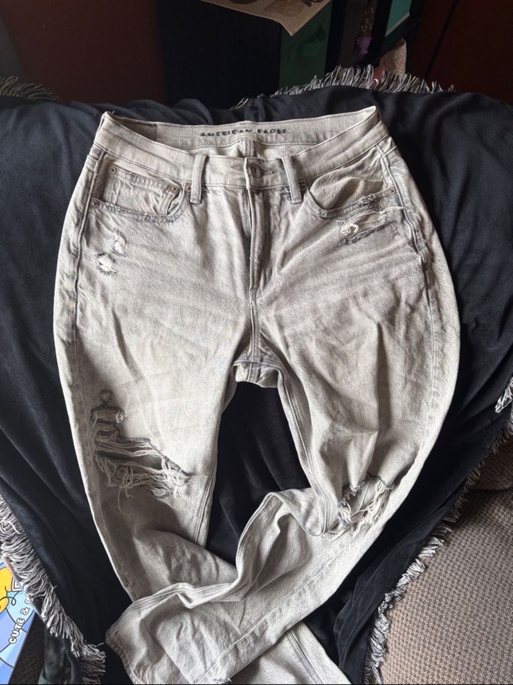 American Eagle Outfitters Light Gray Distressed lose Jeans
